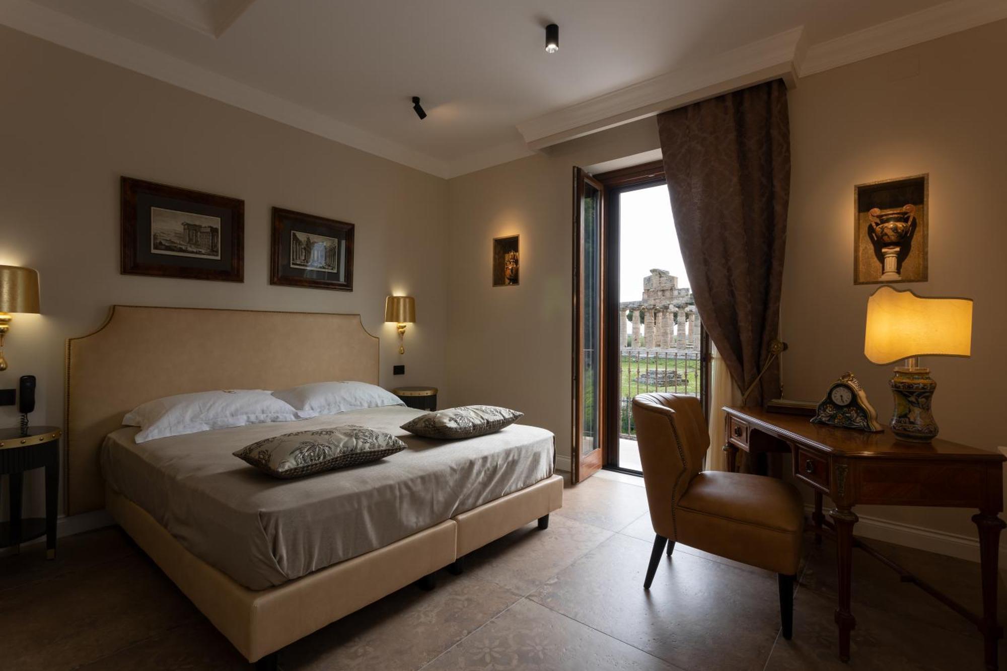 Domus Clelia Paestum Antica Luxury Rooms Exterior photo